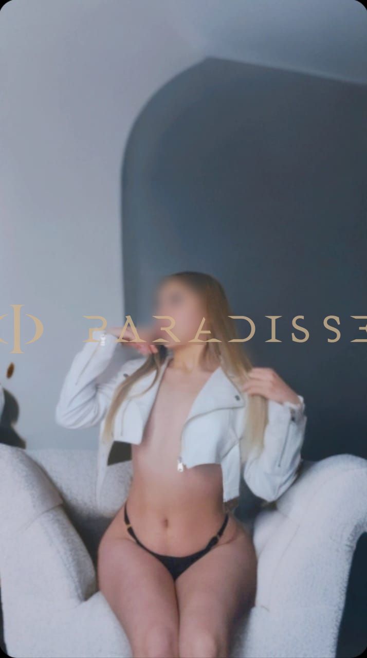 Escorts VIP Paradisse - Estrella